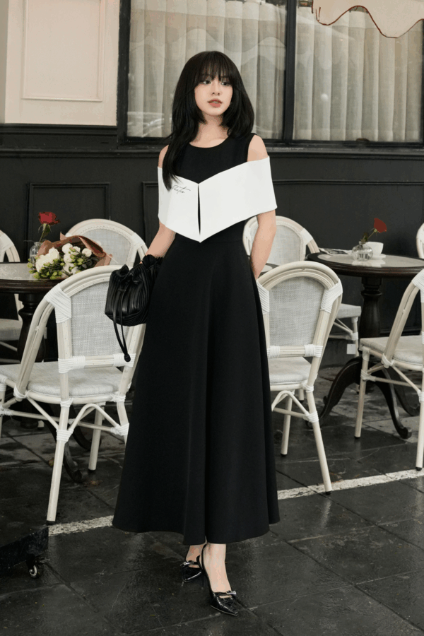 Đầm công sở vải thô dáng A cổ tròn vai phối vạt choàng vai - Ảnh 1